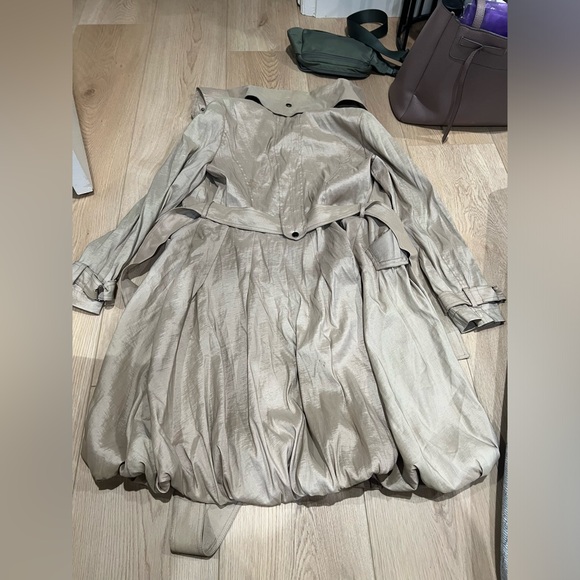 NWOT Bella Fare Belted Bubble Trench Coat - Picture 7 of 11